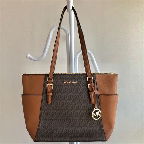 cartera michael kors original amazon|carteras Michael Kors outlet.